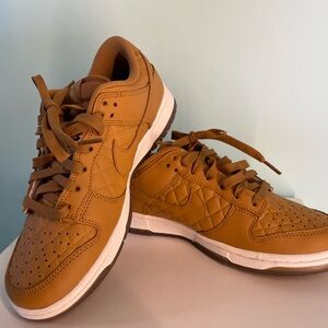 Nike Dunk Low Quilted Wheat (Women’s 7)